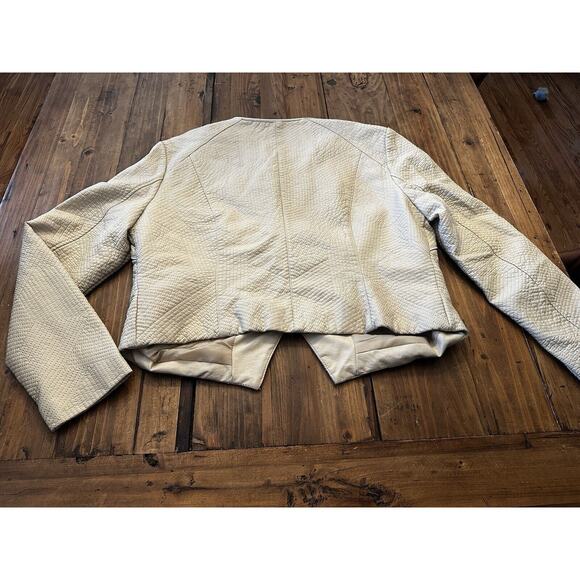 Andrew Marc New York Faux Leather Moto Jacket Ivory Size XL Edgy Sleek - Picture 14 of 16